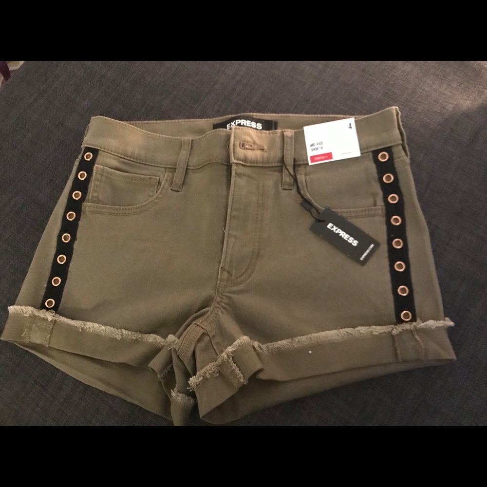 Express shorts